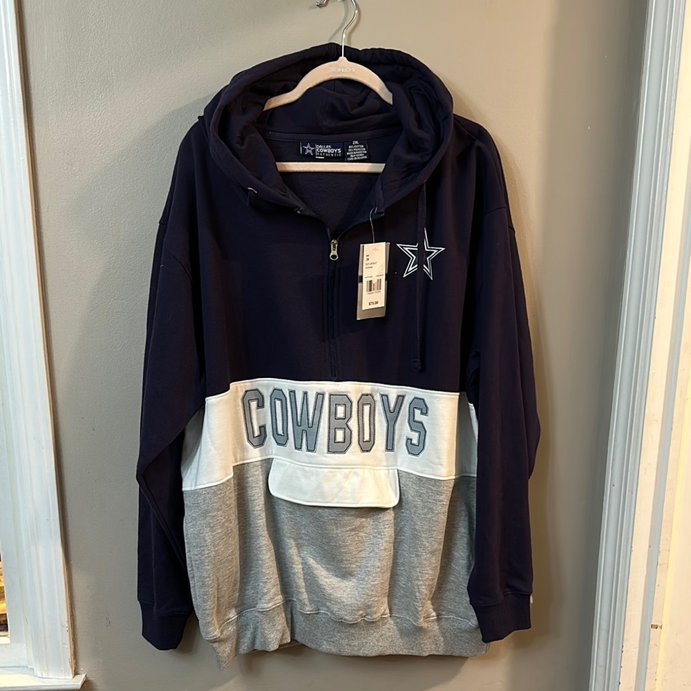 NWT Dallas Cowboys Football Sweatshirt